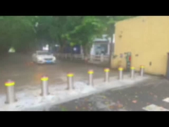 Automatyczne bolary zabezpieczające przed zderzeniami: wybór pomiędzy instalacją z paskami i instalacją wbudowaną